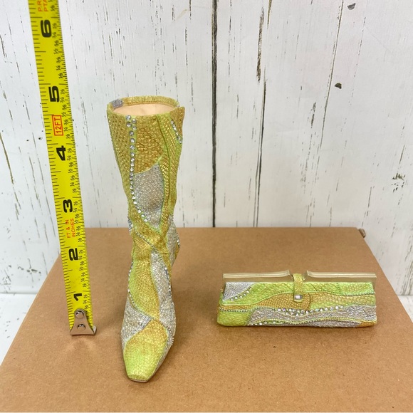 Just the Right Shoe by Raine “Perfectly Python” Miniature Collector Set - Picture 11 of 12
